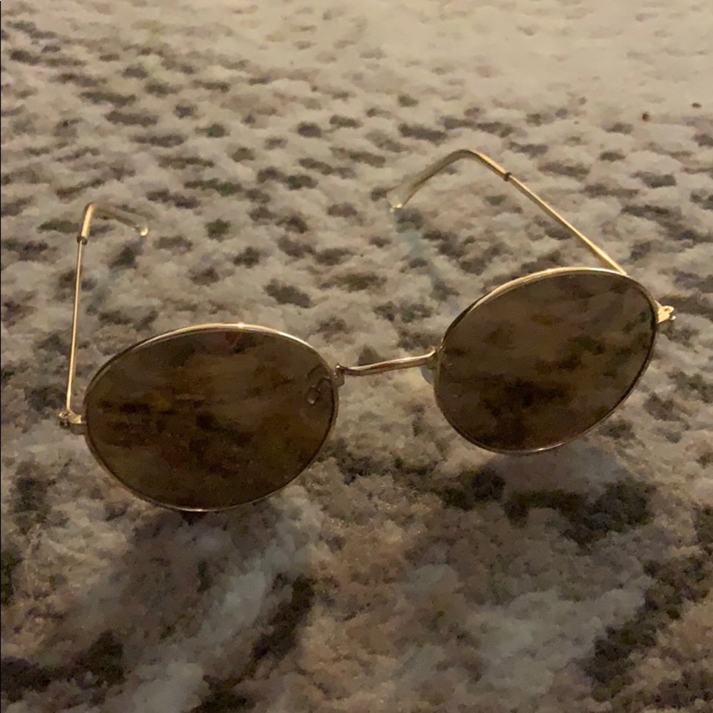 7 SUNGLASSES 😎 - Picture 8 of 8